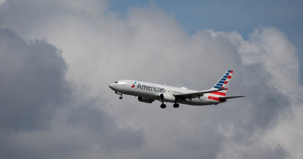 Прикидався пілотом і літав безкоштовно: яке покарання загрожує чоловіку за аферу