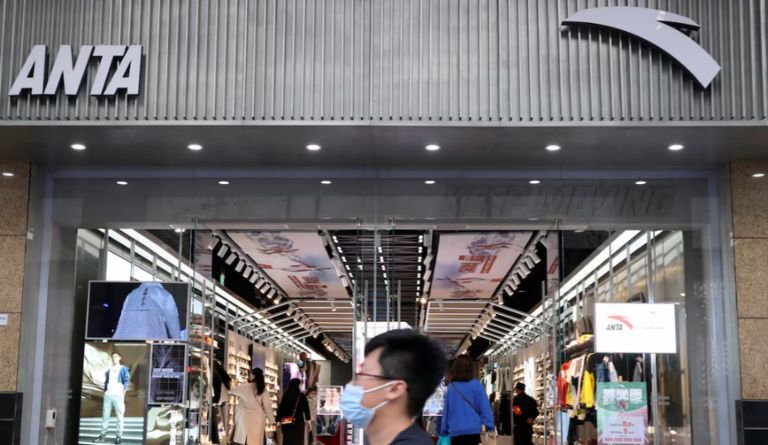 Китайська компанія придбала 29% акцій Puma за 1,8 мільярда доларів