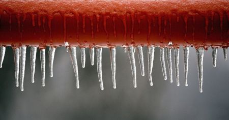 Що робити, якщо у трубах замерзла вода