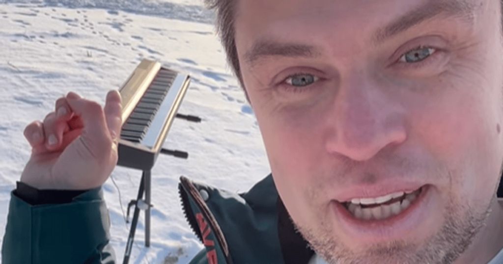 Євген Хмара кумедно відреагував на привітання з “призначенням” на посаду в СБУ