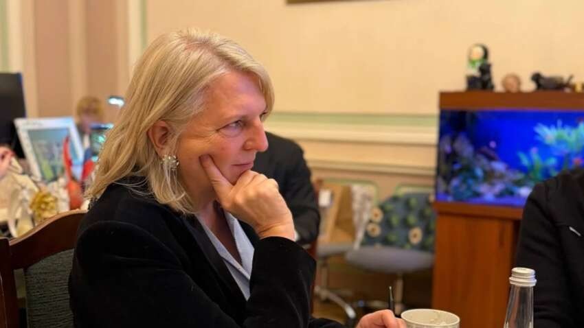 Колишня голова МЗС танцювала з Путіним: що їй за це загрожує