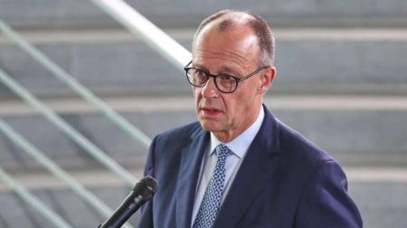 Німці не хочуть працювати більше: погрожують Мерцу масовими протестами