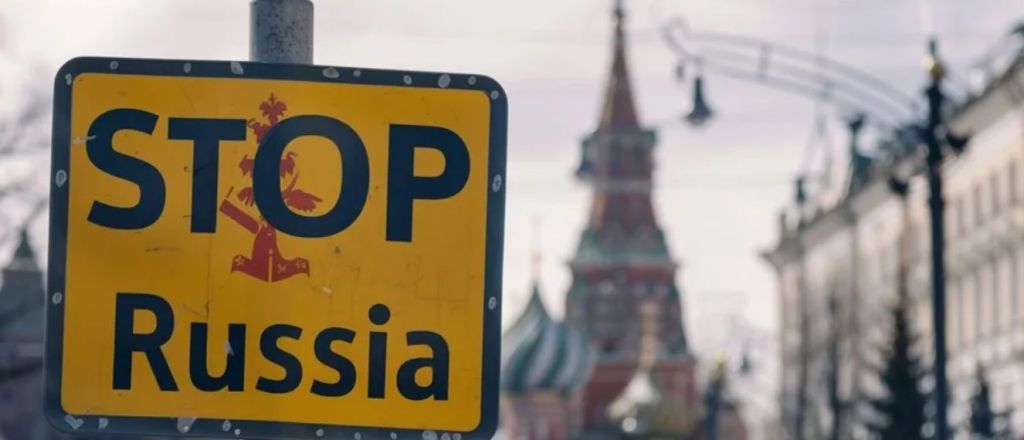 Росія втрачає трильйони через падіння цін на нафту: видатки довелось скорочувати