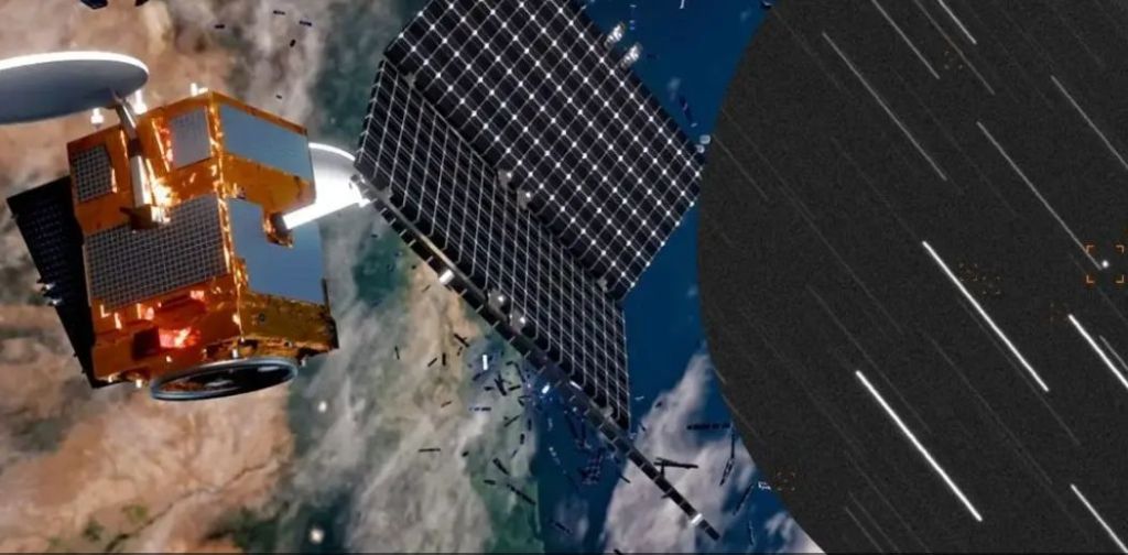 Російський супутник-шпигун розпався на частини на орбіті Землі