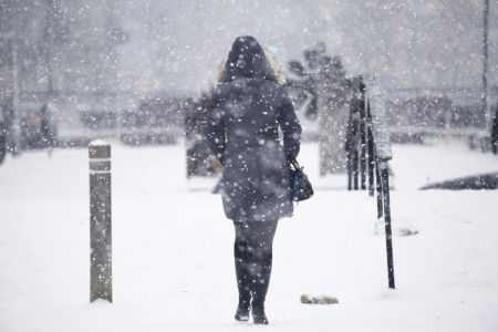 Погодний апокаліпсис: синоптик попередила про шторм і мороз у понеділок