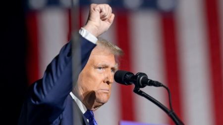 Фортеця для вечірок: Трамп будує під Білим домом бальний зал за $400 млн із захистом від дронів