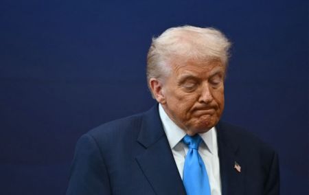 «Божевільний псих»: у Конгресі США хочуть усунути Трампа через погрози знищити Іран