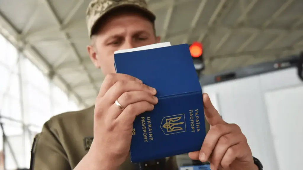 На кордоні можуть розвернути навіть пенсіонера: кого це стосується Пенсіонери / Фото з відкритих джерел