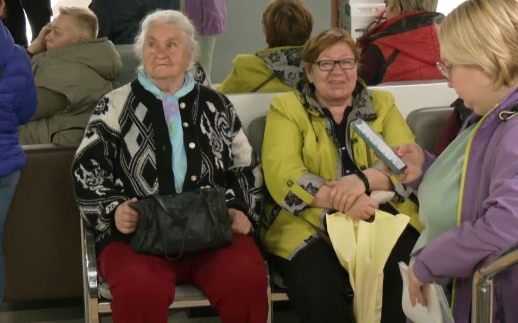 Надбавки від 3200 до 5300 грн виявилися пасткою: українців попередили про шахраїв Пенсія / Фото з відкритих джерел