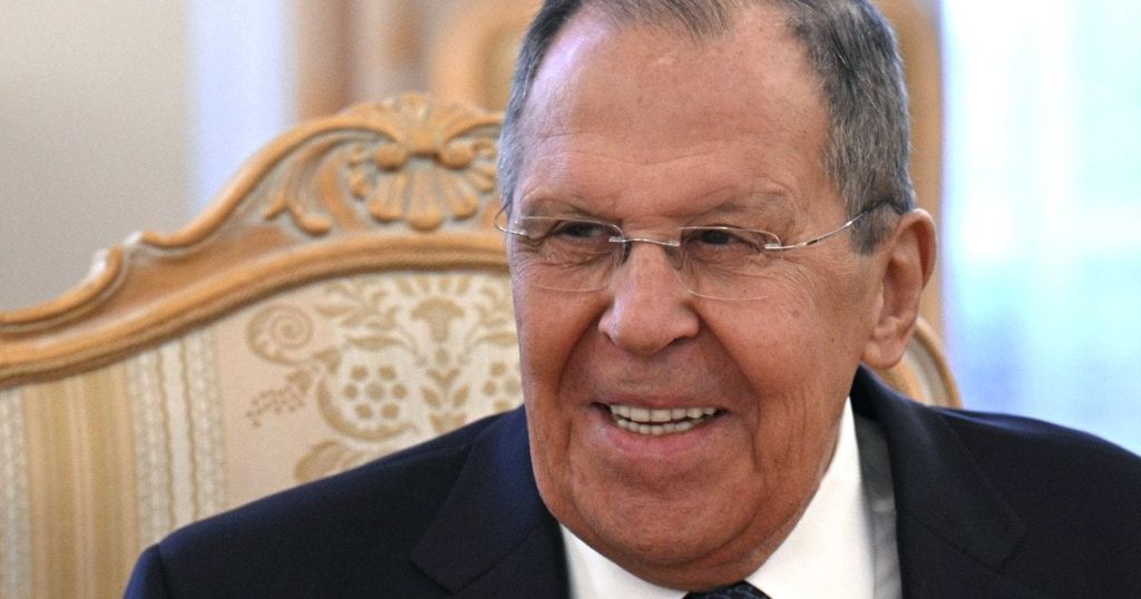 Лавров у паніці через 9 травня: Кремль погрожує Україні “нещадною розправою”