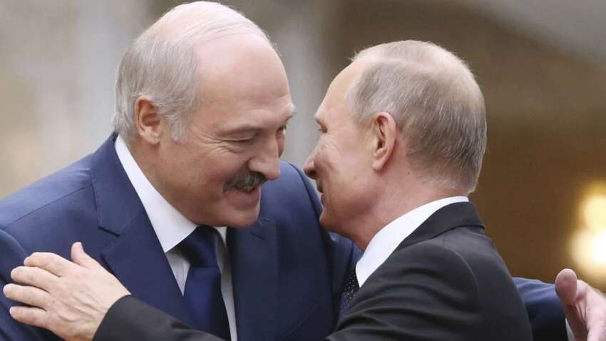 Лукашенко публічно принизив Путіна через провальний парад у Москві