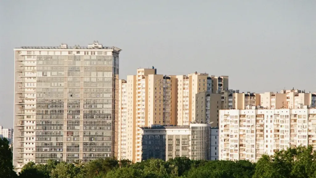 Львів уже обігнав Київ: що відбувається з цінами на квартири в Україні