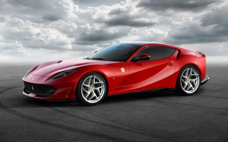Поліція спіймала 800-сильний Ferrari у Києві: на якій швидкості летів суперкар Ferrari / Фото з відкритих джерел