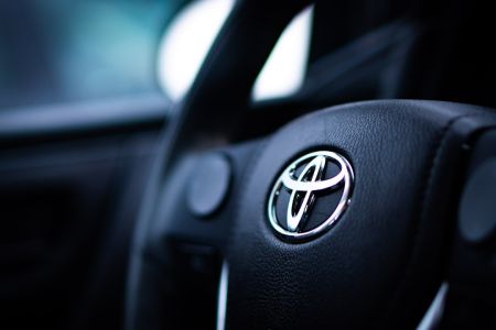 Toyota втиснула у Camry два мотори: седан отримав понад 700 кінських сил Toyota Camry / © unsplash.com