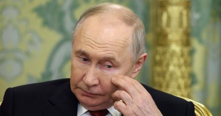 Путін боїться кримського сценарію для армії РФ: що може зламати окупантів Путін / Фото з відкритих джерел