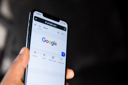 Податок на Google / © unsplash.com
