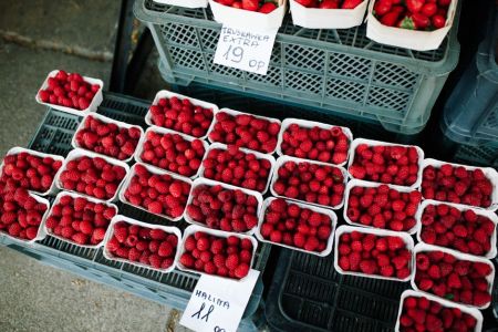 Малина злетіла до 1000 гривень: коли ягода нарешті подешевшає Малина / © pexels.com