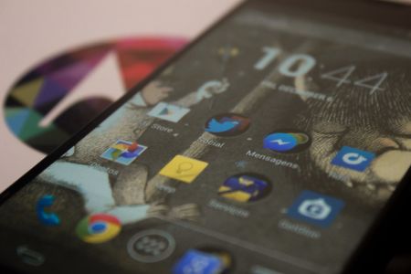 Вчені зібрали дата-центр зі старих смартфонів: як списані Pixel замінили сервери Смартфони / Фото з відкритих джерел