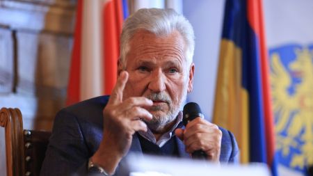 Кваснєвський попередив Польщу про наслідки втрати українців: що чекає на країну Олександр Кваснєвський / Фото з відкритих джерел