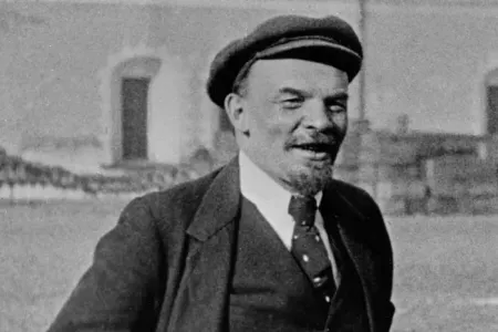 У Росії взялися за Леніна і Маяковського: книги маркують через “пропаганду наркотиків” Росія / Фото з відкритих джерел