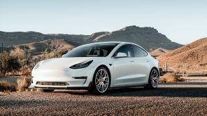 Українці розкупили майже 4600 “свіжих” авто: які моделі вирвалися в лідери Авто / © pixabay.com