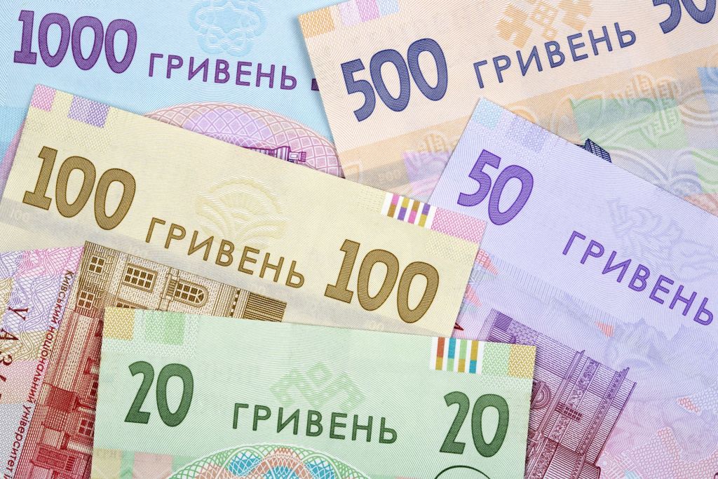 Зарплати / Фото з відкритих джерел