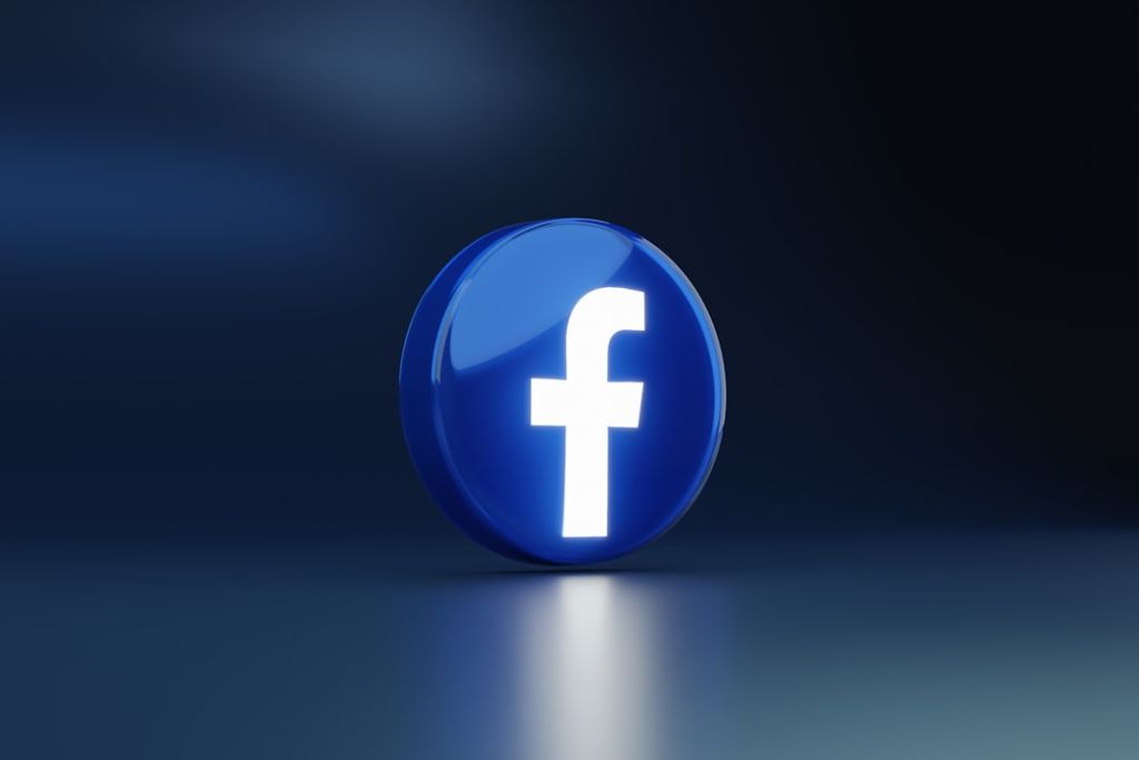 Facebook / © unsplash.com