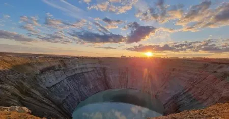 Алмази / Фото з відкритих джерел