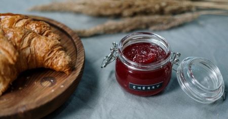 З вишні роблять не тільки варення: рецепт домашнього мармеладу на зиму Вишня / Фото з відкритих джерел