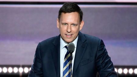 IT-мільярдер Пітер Тіль звинуватив Папу Римського у роботі на китайських комуністів Пітер Тіль / Фото з відкритих джерел