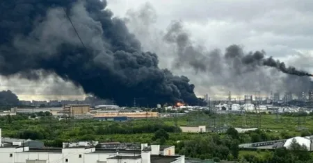 У Росії дійшло до абсурду через бензин: люди перевдягаються в поліцейських Росія / Фото з відкритих джерел