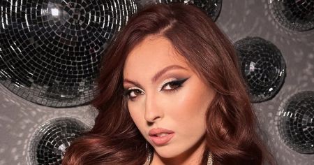 Донька Олі Полякової приміряла відвертий корсет: чоловік-іноземець не стримав емоцій Оля Полякова / Фото з відкритих джерел