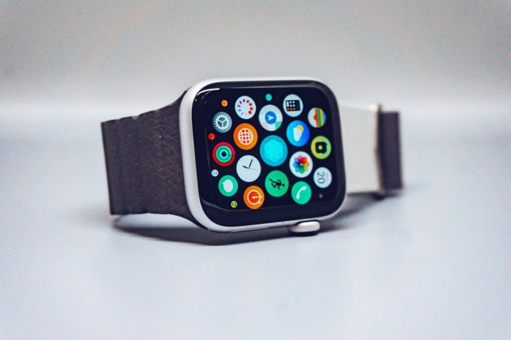 Apple захопила ринок ШІ-годинників: які функції змусили мільйони перейти на Apple Watch Apple / © unsplash.com
