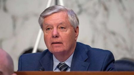 Після смерті Ліндсі Грема соцмережі накрила хвиля теорій змови: що відомо Ліндсі Грем / Фото з відкритих джерел