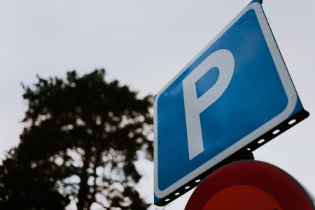 У Раді хочуть запровадити новий штраф для водіїв: за що доведеться заплатити 5100 гривень Верховна Рада / © unsplash.com