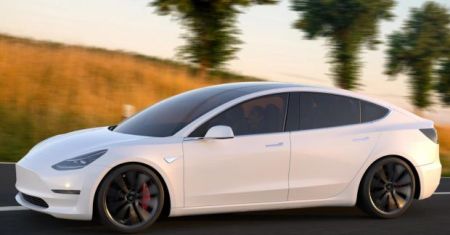 Власник Tesla рік не чистив радіатор і показав, скільки бруду там накопичилося Tesla / Фото з відкритих джерел