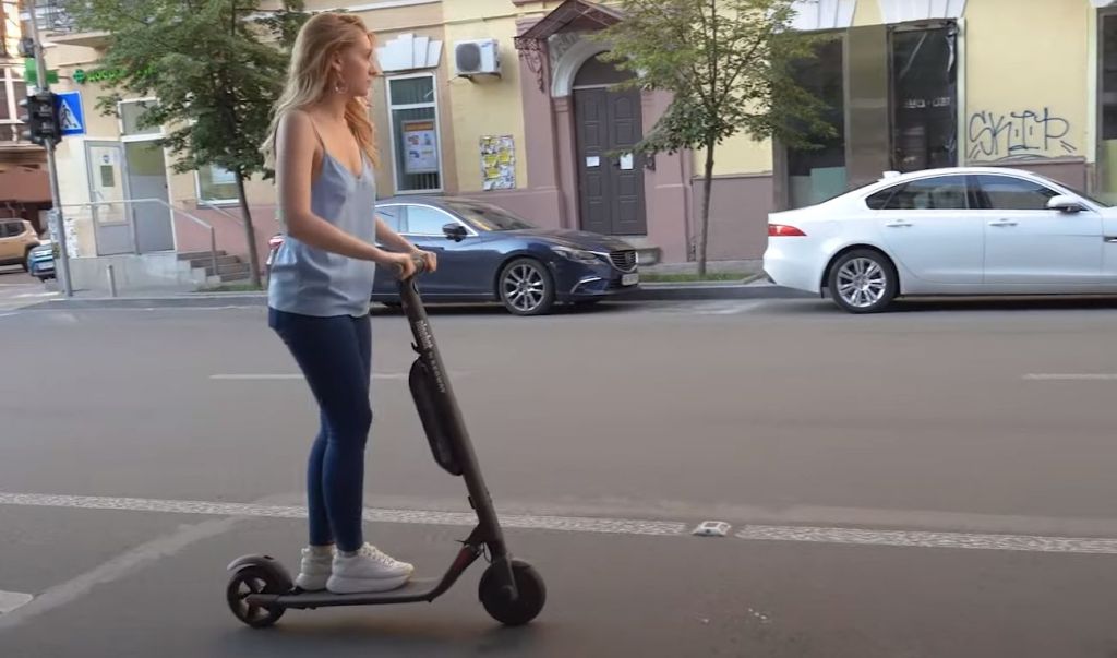 Електросамокати / Фото з відкритих джерел